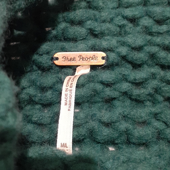 FREE PEOPLE Chunky Knit Sweater Color saturated Teal Green - Picture 2 of 6